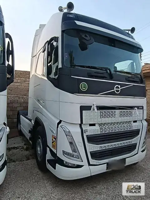 Volvo ولوو fh500 صفر 2023 | 1402 | 9,000 کارکرد | گیربکس دنده‌ای | اکس‌تراک