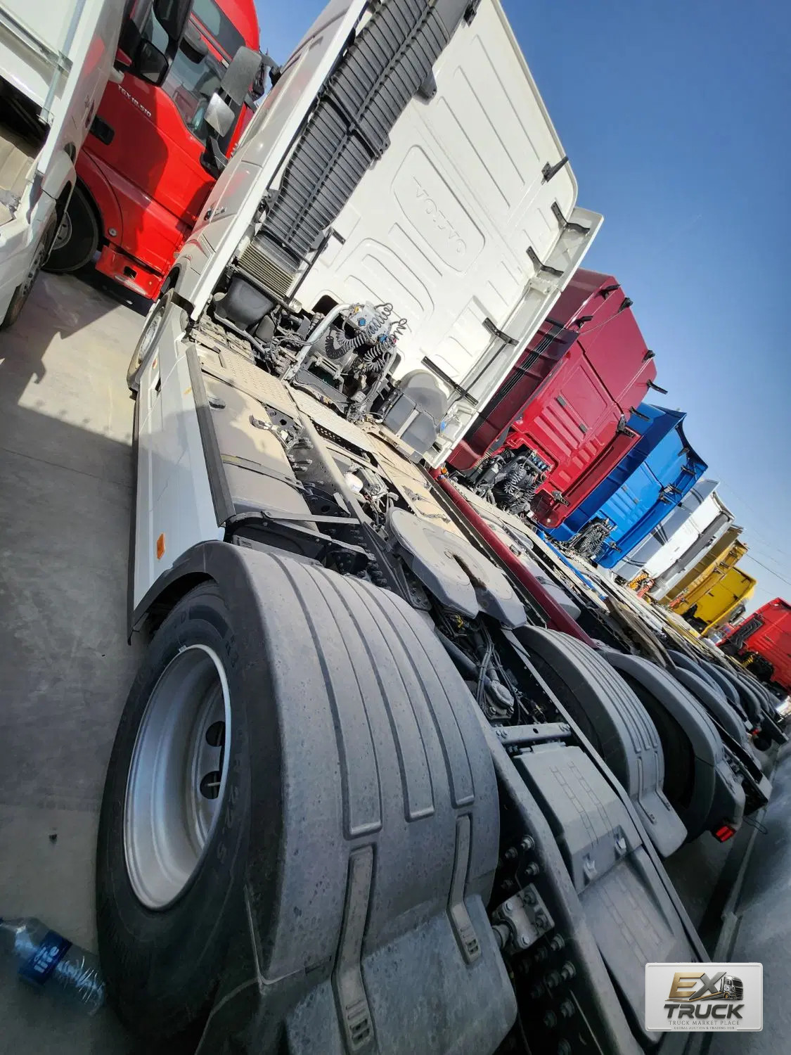 * fh500 * 2023 * 0km * | 1402 | گیربکس دنده‌ای | اکس‌تراک